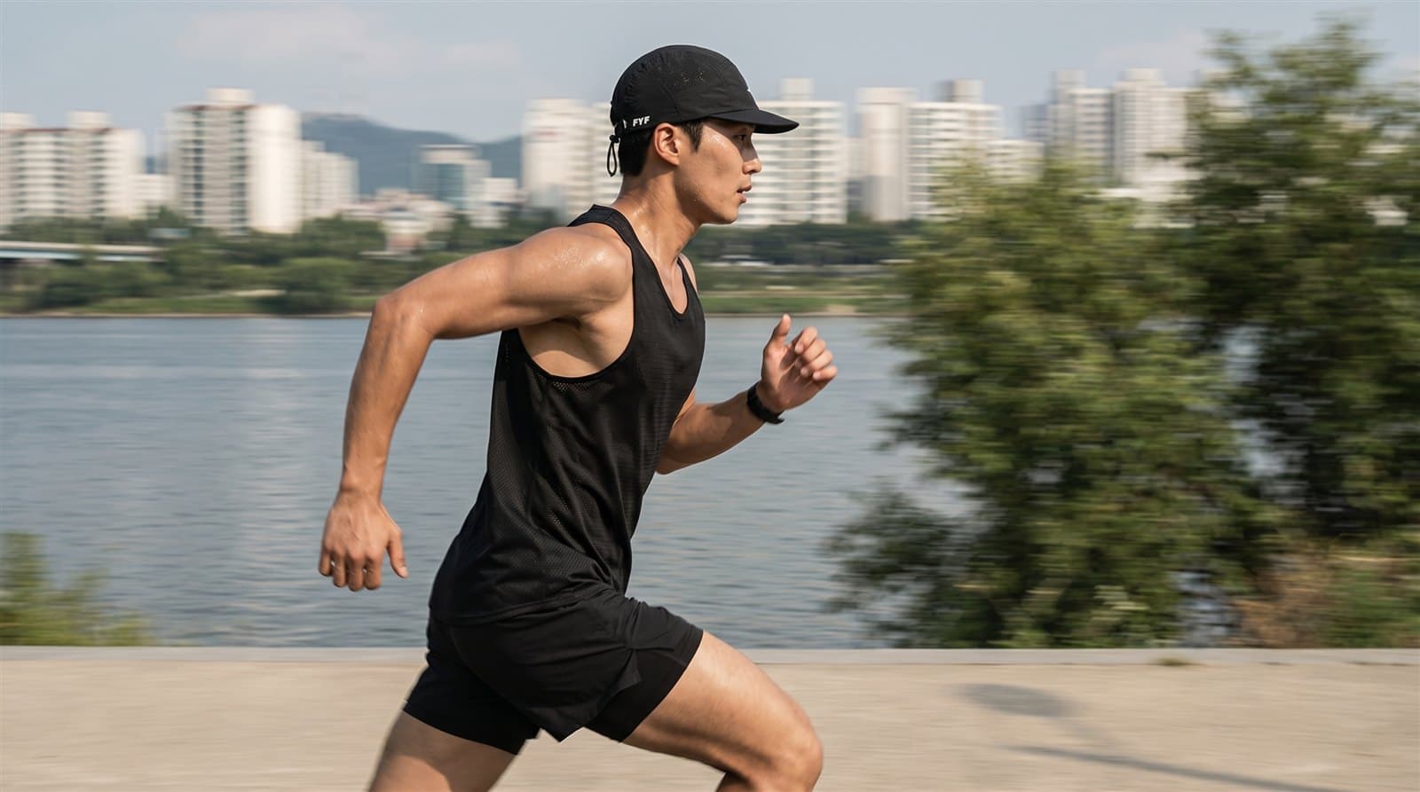 Flow Singlet 룩북 히어로