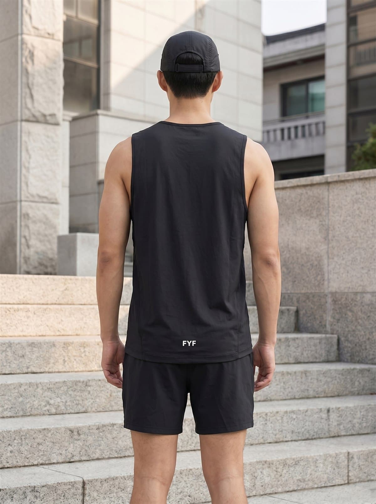 Pulse Sleeveless MAN FITTING back
