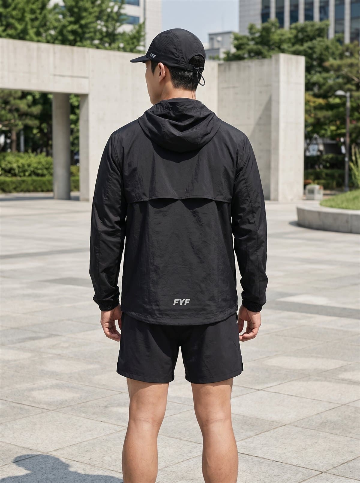 Noise Spark Windbreaker MAN FITTING back