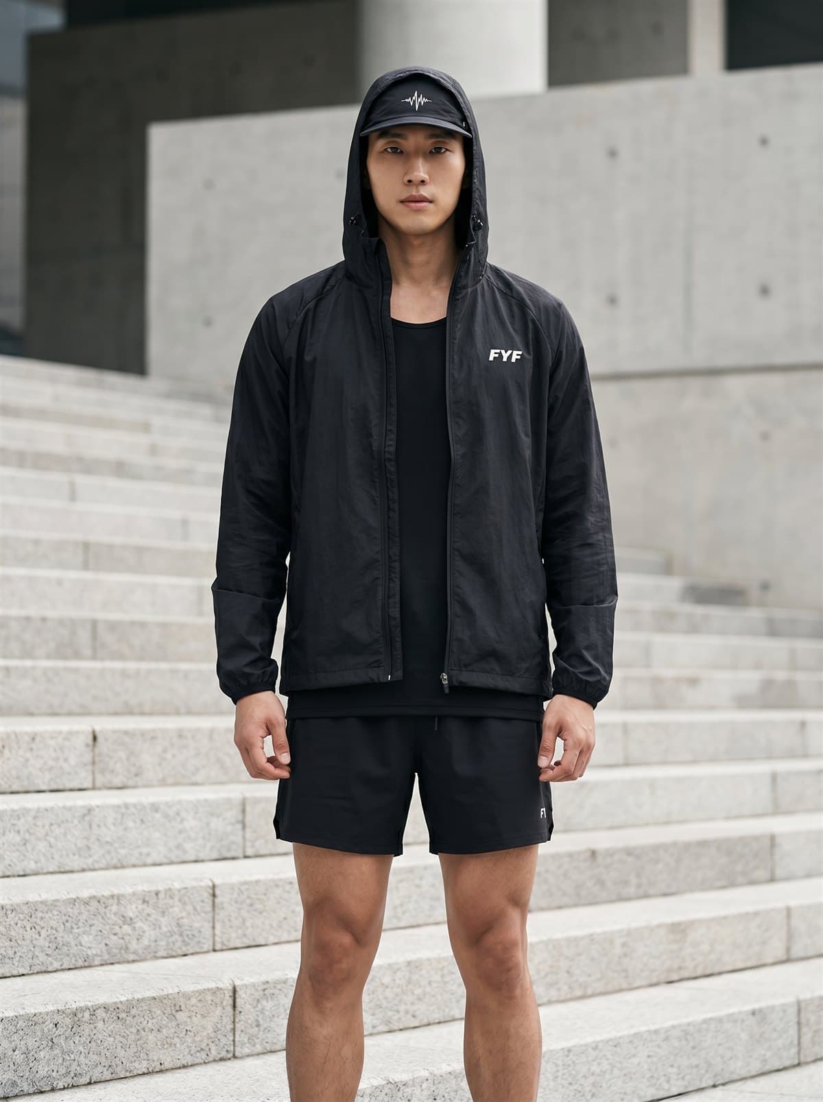 Noise Spark Windbreaker MAN FITTING front